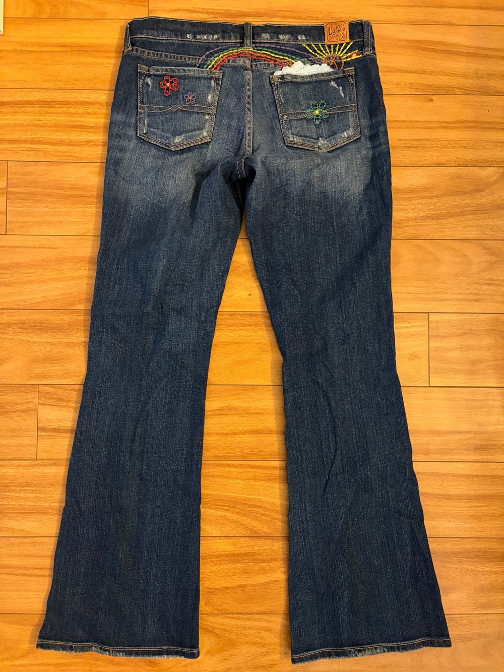 Lucky Brand Women’s Dark Blue Embroidered Jeans - Picture 4 of 6